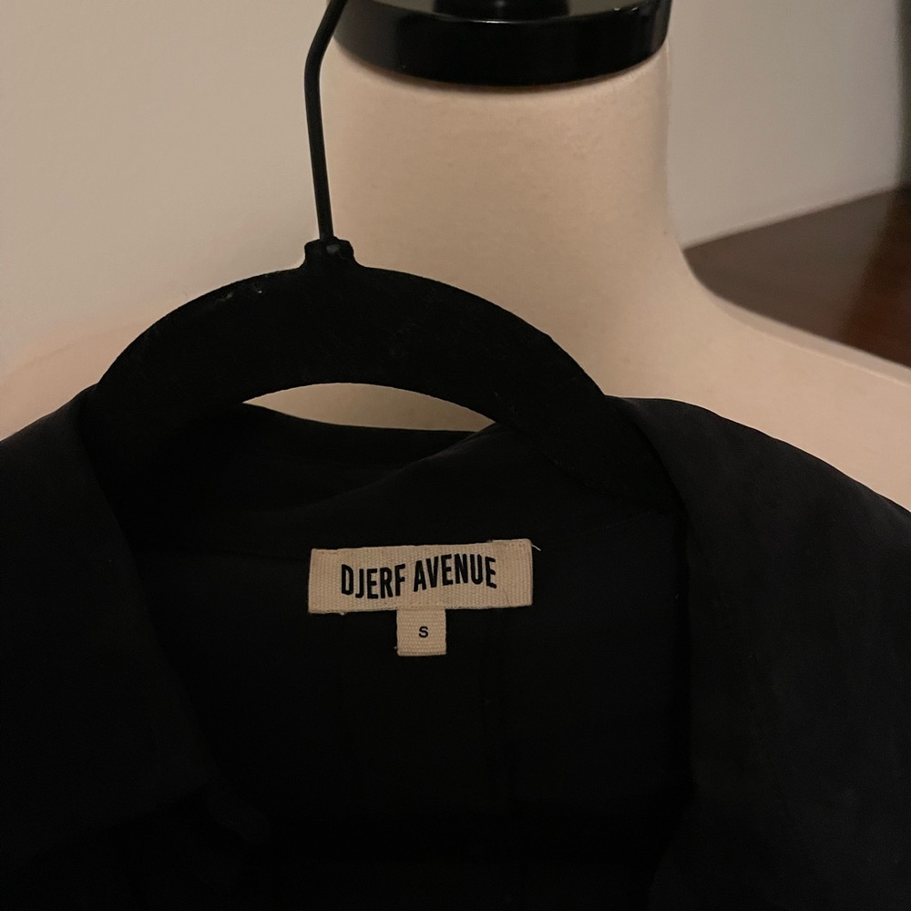 Djerf Avenue Ash on the go shirt - Picture 2 of 2